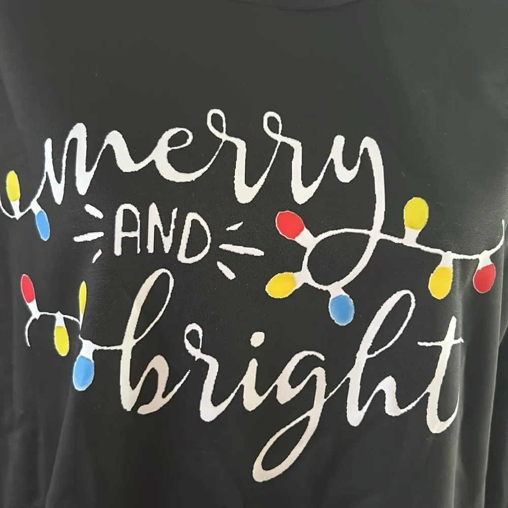 Womens Christmas Sweater Merry and bright sz L NWOT